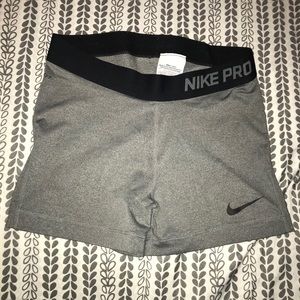 Nike Pro Training Shorts | M | Gray with Black